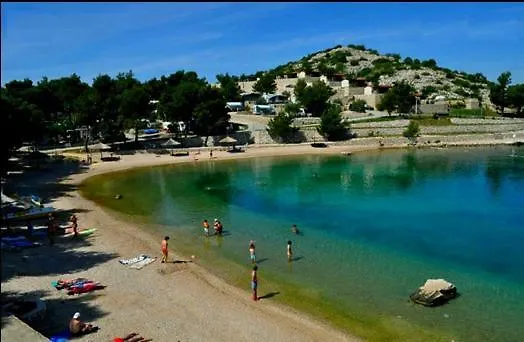 Spacious With Garage And Private Yard,