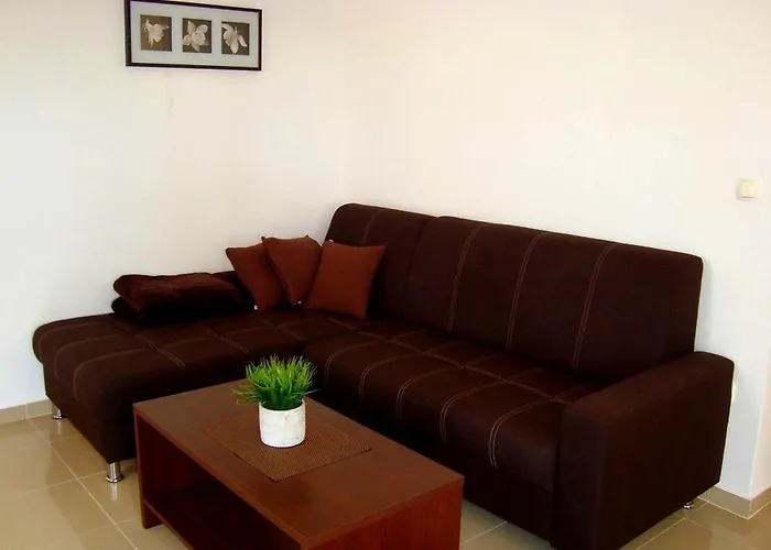 Spacious With Garage And Private Yard, *